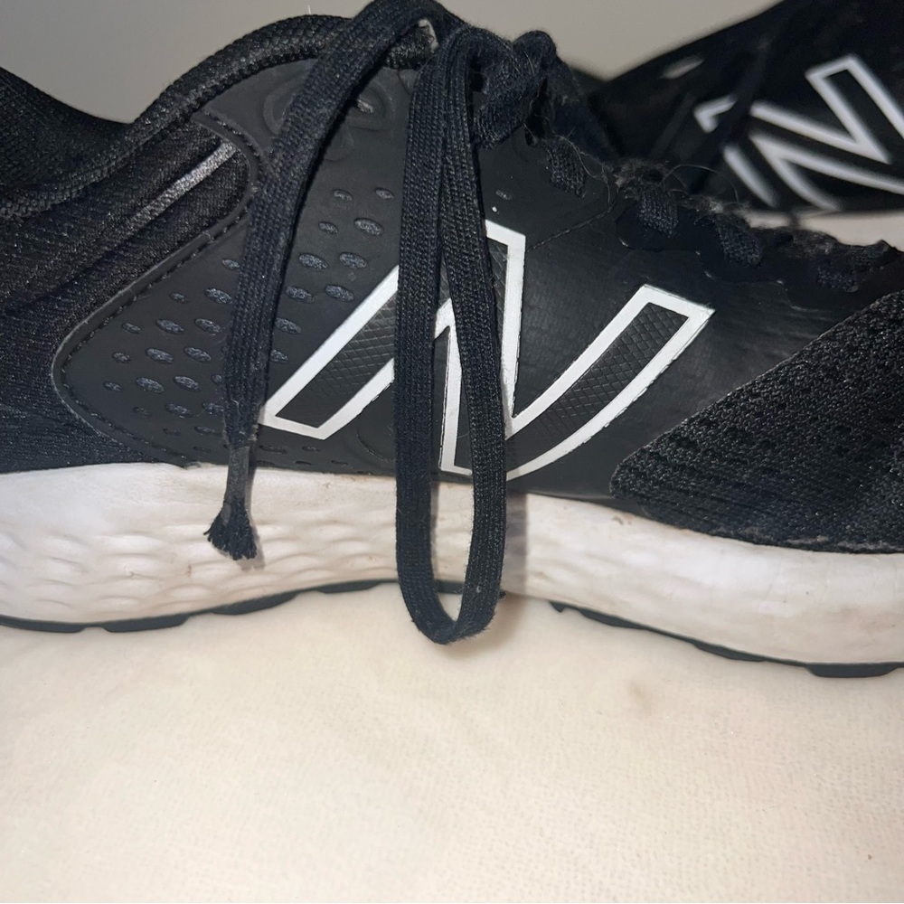 New Balance 520 Running Shoes – Black/White – Women’s Size 6.5 - Picture 9 of 13